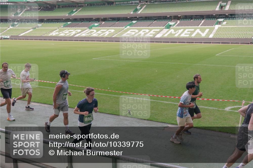 13.09.2026 - 21. swb-Marathon Bremen Michael Burmester http://msf.ph/oto/10339775 13.09.2026 13:19:39 Laufen im Stadion 333, 464, 486, 512, 546, 921, 938, 1066, 1129, 1156, 1409, 1431, 1446, 1506, 1697, 1756, 1765, 1815, 1916, 2010, 2028, 2064, 2123, 2137, 2224, 2240, 2294, 2315, 2349, 2453, 2501, 2533, 2557, 2563, 2614, 2622, 2626, 2689, 2694, 2695, 2702, 2703, 2722, 2756, 2786, 2843, 2845, 2857, 2879, 2944, 2983, 2999, 3017, 3018, 3031, 3035, 3037, 3046, 3059, 3072, 3096, 3100, 3116, 3139, 3189, 3198, 3243, 3263, 3264, 3285, 3287, 3310, 3315, 3619, 3740, 3879, 4478 meine-sportfotos.de