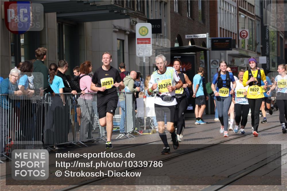13.09.2026 - 21. swb-Marathon Bremen Strokosch-Dieckow http://msf.ph/oto/10339786 13.09.2026 11:06:51 Ziel 10156, 10360, 10488, 11100, 11123, 11246, 11257, 11393, 11439, 11600, 11684, 11696, 11759, 11822, 11823, 11917, 12020, 12173, 12255, 12266, 10323, 10378, 10654, 10663, 10795, 10849, 10989, 11021, 11066, 11240, 11370, 12124, 12146, 12219, 12249, 12485 meine-sportfotos.de