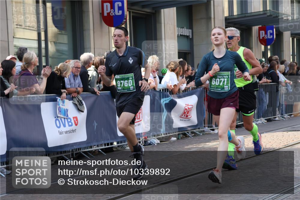 13.09.2026 - 21. swb-Marathon Bremen Strokosch-Dieckow http://msf.ph/oto/10339892 13.09.2026 13:27:04 Ziel 242, 323, 593, 940, 1006, 1373, 1574, 2345, 2668, 3273, 3385, 3496, 3521, 4558, 5220, 5290, 5358, 5616, 6071, 6288, 6306, 6776, 7110, 7849, 8219, 9159, 9343, 9760, 10112, 10113, 13147, 531, 946, 1493, 1494, 2089, 2454, 3076, 3302, 3510, 3527, 3893, 4121, 4327, 4397, 4441, 4563, 4598, 4919, 5054, 5689, 5937, 5943, 6314, 6455, 6580, 7027, 7072, 7246, 7317, 8112, 8303, 9150, 9511, 9551, 9854, 9878, 13097 meine-sportfotos.de
