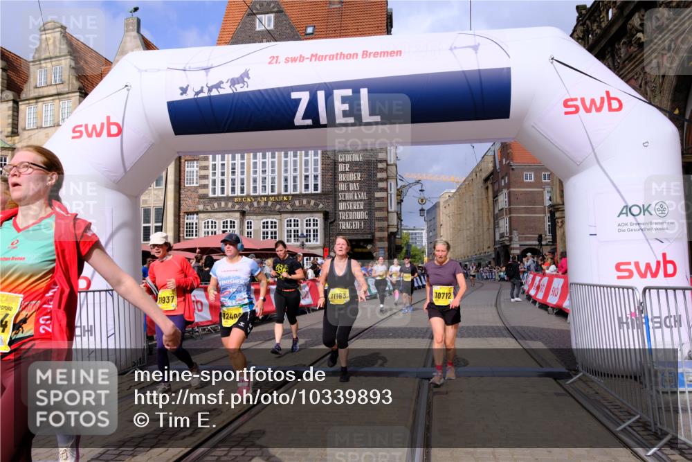 13.09.2026 - 21. swb-Marathon Bremen Tim E. http://msf.ph/oto/10339893 13.09.2026 11:09:52 Ziel 10234, 10386, 10417, 10424, 10556, 10696, 10712, 10769, 10785, 10823, 10981, 10990, 10991, 11192, 11225, 11914, 11937, 11995, 12322, 12409, 12474, 12532 meine-sportfotos.de