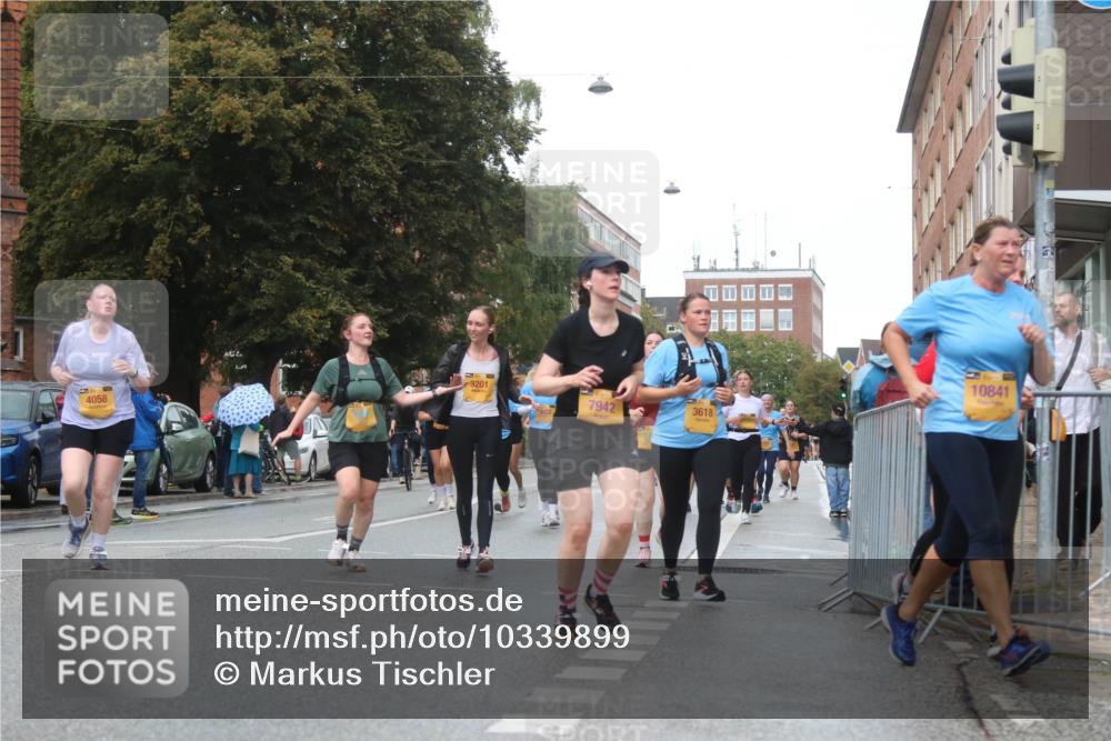 13.09.2026 - Kiel Lauf Markus Tischler http://msf.ph/oto/10339899 13.09.2026 11:03:19 Fleethörn 3201, 7942, 3618, 4058, 10841 meine-sportfotos.de