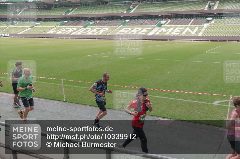 13.09.2026 - 21. swb-Marathon Bremen Michael Burmester http://msf.ph/oto/10339912 13.09.2026 13:19:55 Laufen im Stadion 333, 464, 486, 512, 704, 921, 938, 1066, 1129, 1156, 1409, 1431, 1446, 1506, 1697, 1756, 1765, 1815, 1916, 2010, 2028, 2064, 2137, 2224, 2240, 2294, 2315, 2349, 2394, 2395, 2417, 2437, 2453, 2501, 2519, 2533, 2557, 2563, 2588, 2622, 2626, 2689, 2694, 2695, 2702, 2703, 2722, 2756, 2786, 2793, 2843, 2845, 2879, 2886, 2944, 2983, 3017, 3018, 3031, 3035, 3036, 3037, 3046, 3059, 3072, 3102, 3116, 3139, 3189, 3198, 3243, 3263, 3264, 3285, 3287, 3310, 3315, 3619, 3879 meine-sportfotos.de
