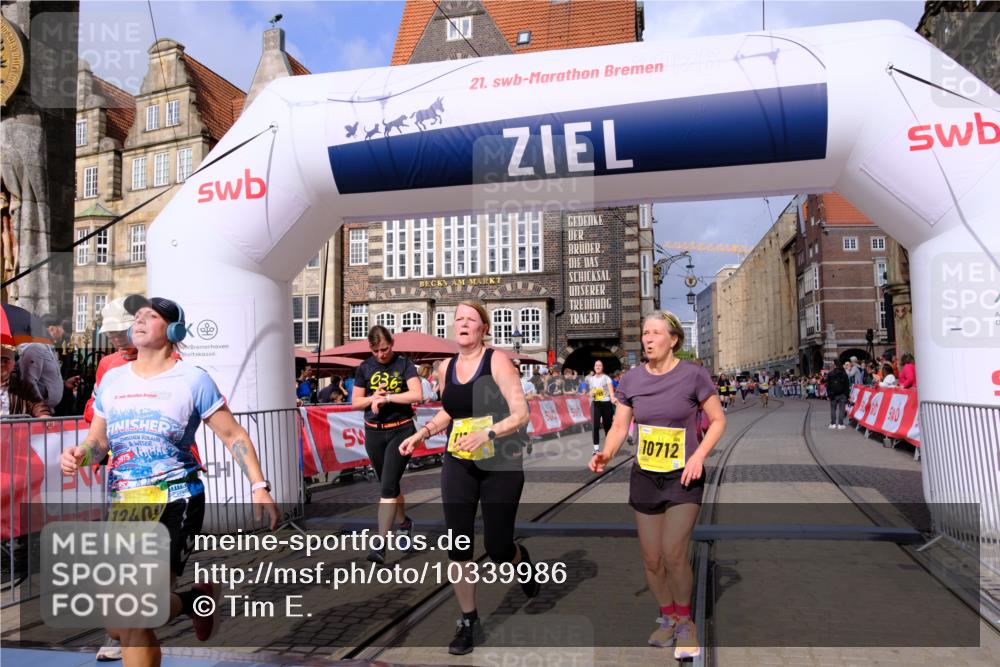 13.09.2026 - 21. swb-Marathon Bremen Tim E. http://msf.ph/oto/10339986 13.09.2026 11:09:54 Ziel 10234, 10386, 10417, 10424, 10696, 10712, 10785, 10981, 10990, 10991, 11192, 11225, 11937, 12409, 12474, 12532 meine-sportfotos.de
