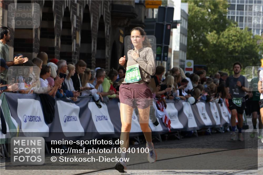 13.09.2026 - 21. swb-Marathon Bremen Strokosch-Dieckow http://msf.ph/oto/10340100 13.09.2026 13:26:10 Ziel 150, 1163, 1458, 1647, 1752, 2033, 2062, 2421, 2708, 2781, 2987, 3248, 3722, 4067, 4161, 4411, 4439, 4476, 4842, 4927, 5013, 5139, 5622, 5701, 6135, 6605, 7638, 7780, 8271, 8592, 9440, 1649, 2434, 2658, 3603, 3983, 4723, 5747, 5906, 5934, 5992, 6230, 6639, 7626, 8817, 13195 meine-sportfotos.de