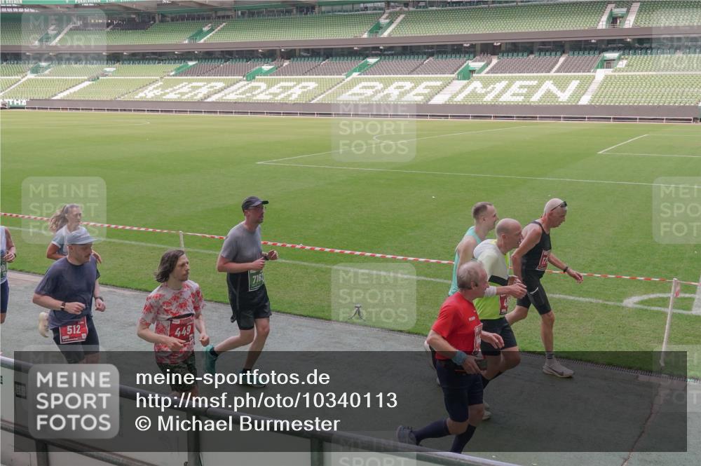 13.09.2026 - 21. swb-Marathon Bremen Michael Burmester http://msf.ph/oto/10340113 13.09.2026 13:20:25 Laufen im Stadion 333, 464, 512, 620, 704, 938, 1066, 1129, 1156, 1158, 1409, 1439, 1446, 1506, 1676, 1697, 1756, 1808, 1815, 1846, 1916, 2010, 2028, 2064, 2139, 2201, 2240, 2258, 2278, 2315, 2349, 2394, 2395, 2414, 2417, 2437, 2501, 2519, 2533, 2557, 2563, 2588, 2626, 2689, 2694, 2695, 2702, 2703, 2722, 2736, 2756, 2786, 2793, 2843, 2845, 2886, 2983, 3004, 3010, 3017, 3018, 3031, 3035, 3036, 3037, 3046, 3059, 3070, 3072, 3074, 3102, 3116, 3139, 3189, 3198, 3243, 3263, 3264, 3310, 3315 meine-sportfotos.de