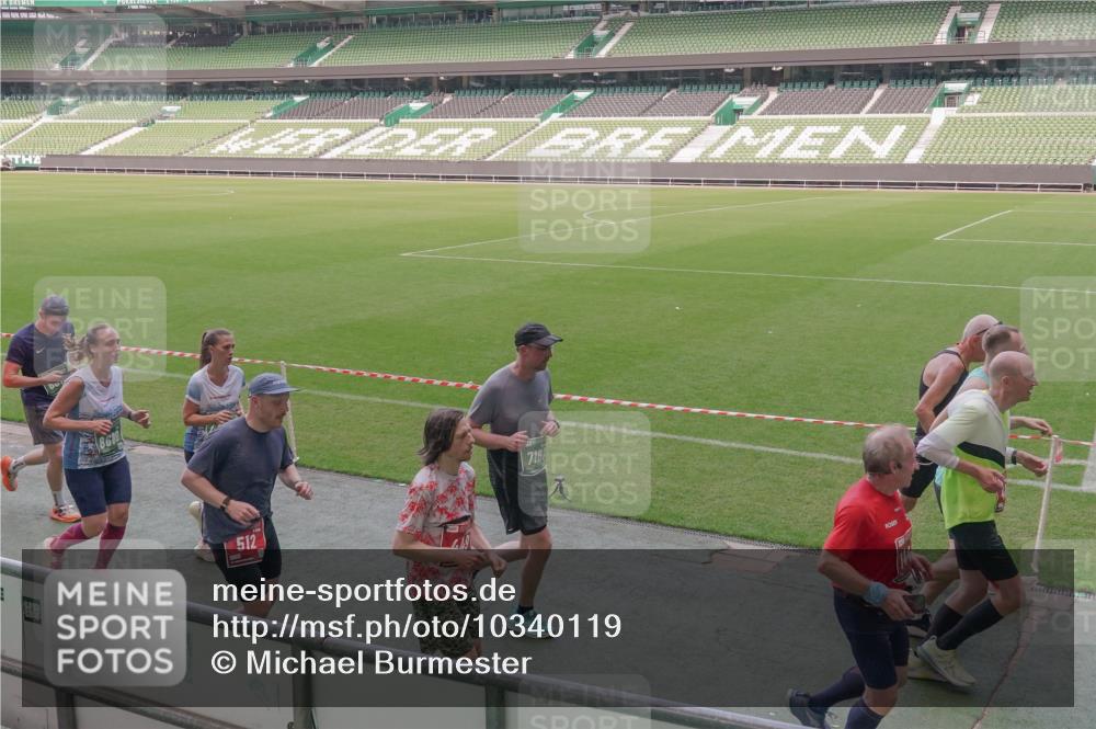 13.09.2026 - 21. swb-Marathon Bremen Michael Burmester http://msf.ph/oto/10340119 13.09.2026 13:20:26 Laufen im Stadion 333, 464, 512, 620, 704, 938, 1066, 1129, 1156, 1158, 1409, 1439, 1446, 1506, 1676, 1697, 1756, 1808, 1815, 1846, 1916, 2010, 2028, 2064, 2139, 2201, 2240, 2258, 2278, 2315, 2349, 2394, 2395, 2414, 2417, 2437, 2501, 2519, 2533, 2557, 2563, 2588, 2626, 2689, 2694, 2695, 2702, 2703, 2722, 2736, 2756, 2793, 2843, 2845, 2886, 2983, 3004, 3010, 3017, 3018, 3031, 3035, 3036, 3037, 3046, 3059, 3070, 3072, 3074, 3102, 3116, 3139, 3189, 3198, 3243, 3263, 3264, 3310, 3315 meine-sportfotos.de