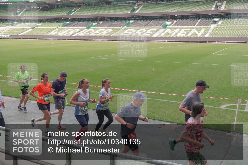 13.09.2026 - 21. swb-Marathon Bremen Michael Burmester http://msf.ph/oto/10340135 13.09.2026 13:20:26 Laufen im Stadion 333, 464, 512, 620, 704, 938, 1066, 1129, 1156, 1158, 1409, 1439, 1446, 1506, 1676, 1697, 1756, 1808, 1815, 1846, 1916, 2010, 2028, 2064, 2139, 2201, 2240, 2258, 2278, 2315, 2349, 2394, 2395, 2414, 2417, 2437, 2501, 2519, 2533, 2557, 2563, 2588, 2626, 2689, 2694, 2695, 2702, 2703, 2722, 2736, 2756, 2793, 2843, 2845, 2886, 2983, 3004, 3010, 3017, 3018, 3031, 3035, 3036, 3037, 3046, 3059, 3070, 3072, 3074, 3102, 3116, 3139, 3189, 3198, 3243, 3263, 3264, 3310, 3315 meine-sportfotos.de