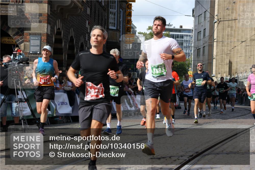 13.09.2026 - 21. swb-Marathon Bremen Strokosch-Dieckow http://msf.ph/oto/10340156 13.09.2026 13:26:16 Ziel 150, 1163, 1647, 2033, 2062, 2666, 2708, 2781, 2987, 3248, 3516, 3722, 4067, 4161, 4411, 4476, 4842, 5013, 5558, 5622, 5701, 6135, 6605, 7638, 7780, 8271, 8361, 8592, 9266, 9794, 1368, 1649, 2434, 2658, 3603, 3983, 5747, 5992, 6230, 6639, 7626, 8817, 9260, 13195 meine-sportfotos.de