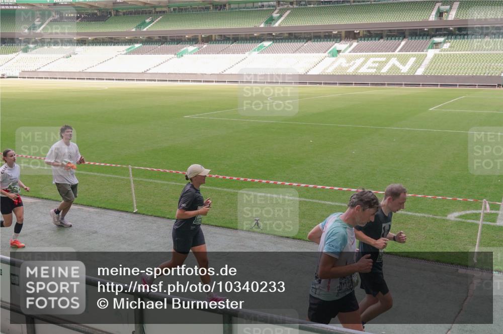 13.09.2026 - 21. swb-Marathon Bremen Michael Burmester http://msf.ph/oto/10340233 13.09.2026 13:20:37 Laufen im Stadion 333, 423, 464, 512, 620, 704, 782, 938, 1066, 1129, 1156, 1158, 1177, 1316, 1409, 1439, 1446, 1676, 1697, 1756, 1808, 1815, 1846, 1916, 2010, 2028, 2064, 2139, 2201, 2240, 2258, 2278, 2315, 2349, 2394, 2395, 2414, 2417, 2437, 2501, 2519, 2533, 2551, 2588, 2626, 2689, 2694, 2695, 2702, 2703, 2722, 2736, 2756, 2793, 2843, 2886, 3004, 3010, 3017, 3018, 3031, 3035, 3036, 3037, 3059, 3070, 3074, 3102, 3116, 3139, 3144, 3243, 3263, 3264, 3310, 3315 meine-sportfotos.de