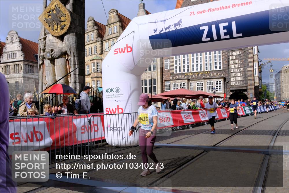 13.09.2026 - 21. swb-Marathon Bremen Tim E. http://msf.ph/oto/10340273 13.09.2026 11:10:14 Ziel 10299, 10435, 10645, 10737, 10751, 11119, 11383, 11437, 11441, 12449 meine-sportfotos.de