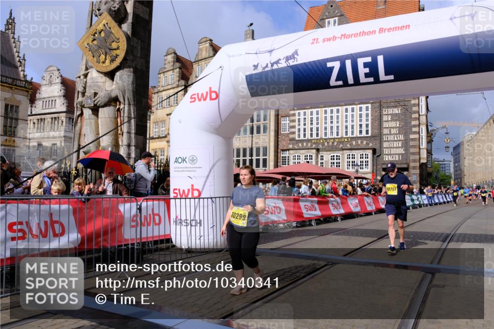 13.09.2026 - 21. swb-Marathon Bremen Tim E. http://msf.ph/oto/10340341 13.09.2026 11:10:18 Ziel 10299, 10435, 10645, 10751, 11119, 11383, 11437, 11441, 12207 meine-sportfotos.de