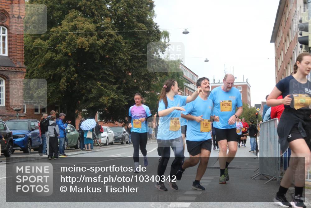 13.09.2026 - Kiel Lauf Markus Tischler http://msf.ph/oto/10340342 13.09.2026 11:04:48 Fleethörn 6380, 1284, 1587, 10702, 18 meine-sportfotos.de
