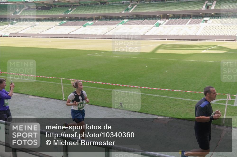 13.09.2026 - 21. swb-Marathon Bremen Michael Burmester http://msf.ph/oto/10340360 13.09.2026 13:20:52 Laufen im Stadion 423, 441, 464, 601, 620, 704, 782, 1060, 1066, 1094, 1129, 1156, 1158, 1177, 1316, 1409, 1439, 1446, 1518, 1676, 1697, 1756, 1808, 1815, 1846, 1916, 2010, 2028, 2064, 2139, 2201, 2258, 2278, 2315, 2349, 2394, 2395, 2414, 2417, 2437, 2501, 2519, 2533, 2551, 2588, 2626, 2694, 2695, 2702, 2722, 2736, 2756, 2793, 2828, 2886, 2954, 2995, 3004, 3010, 3017, 3018, 3022, 3035, 3036, 3037, 3059, 3070, 3074, 3102, 3116, 3139, 3144, 3243, 3263, 3264, 3310, 3315 meine-sportfotos.de