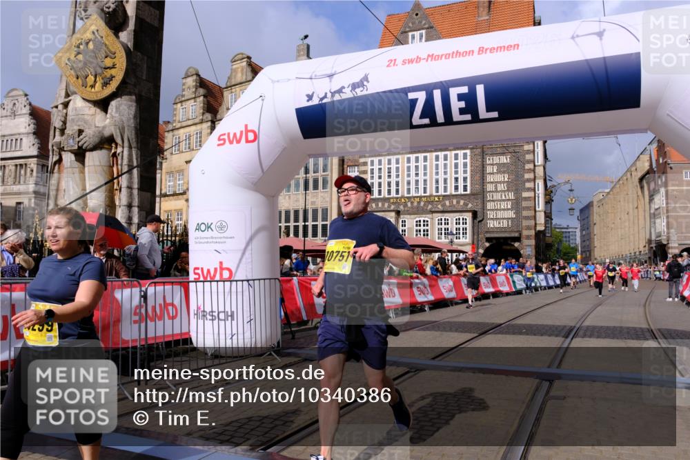 13.09.2026 - 21. swb-Marathon Bremen Tim E. http://msf.ph/oto/10340386 13.09.2026 11:10:20 Ziel 10299, 10435, 10751, 11119, 11383, 11437, 11441, 11933, 12117, 12207 meine-sportfotos.de