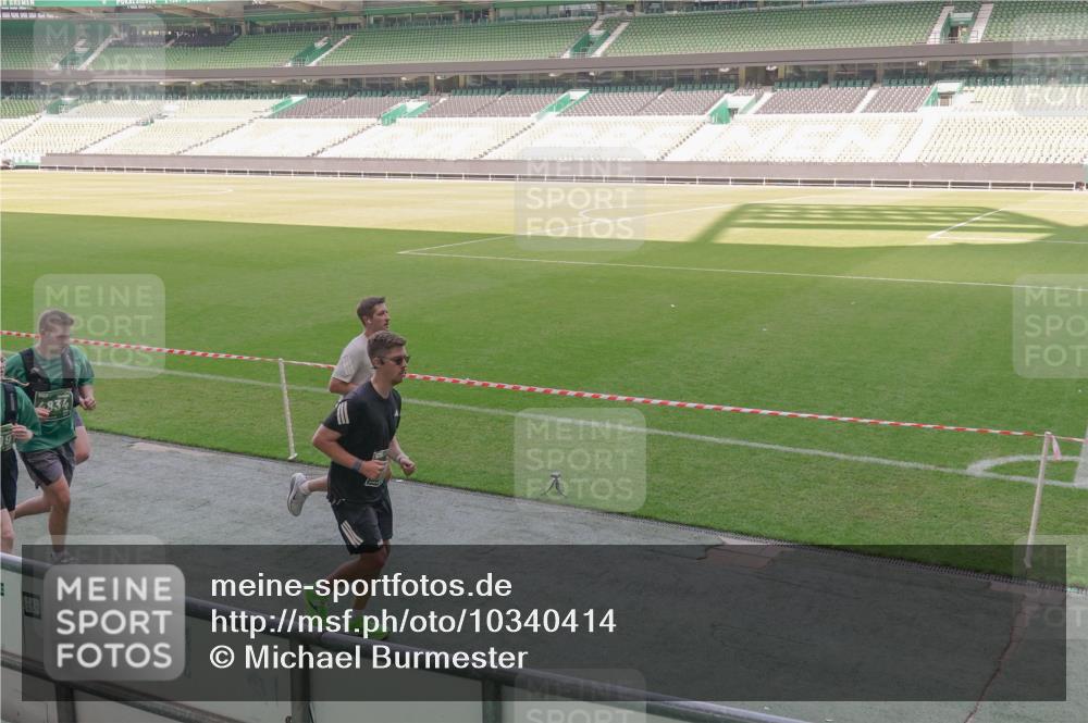 13.09.2026 - 21. swb-Marathon Bremen Michael Burmester http://msf.ph/oto/10340414 13.09.2026 13:21:02 Laufen im Stadion 258, 351, 423, 441, 464, 601, 620, 704, 782, 851, 1060, 1066, 1094, 1129, 1156, 1158, 1177, 1316, 1344, 1409, 1439, 1446, 1518, 1676, 1697, 1729, 1756, 1808, 1815, 1846, 1916, 2010, 2028, 2064, 2139, 2201, 2258, 2278, 2349, 2394, 2395, 2414, 2417, 2437, 2501, 2519, 2533, 2551, 2588, 2626, 2652, 2694, 2695, 2736, 2756, 2793, 2828, 2886, 2954, 2995, 3004, 3010, 3017, 3018, 3022, 3034, 3035, 3036, 3037, 3059, 3070, 3074, 3102, 3116, 3139, 3144, 3225, 3243, 3263, 3264, 3310, 3315 meine-sportfotos.de