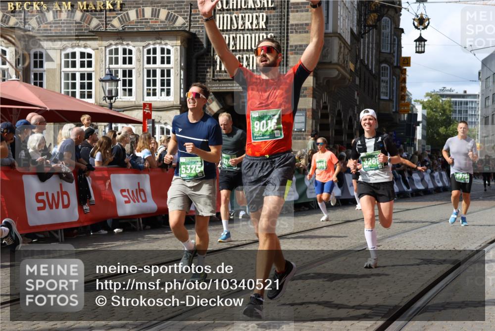 13.09.2026 - 21. swb-Marathon Bremen Strokosch-Dieckow http://msf.ph/oto/10340521 13.09.2026 13:31:52 Ziel 310, 922, 1600, 1627, 2602, 2707, 3152, 3343, 3392, 3579, 3858, 3859, 4164, 4258, 4273, 4692, 4889, 5375, 5426, 5504, 5979, 6039, 6062, 6147, 6581, 6968, 6971, 7001, 7032, 7608, 7941, 8042, 8205, 8239, 8339, 8364, 8495, 8522, 9155, 9293, 9903, 2310, 2934, 3946, 4797, 4979, 6116, 7526, 8048, 8247, 8610, 8970, 9640 meine-sportfotos.de