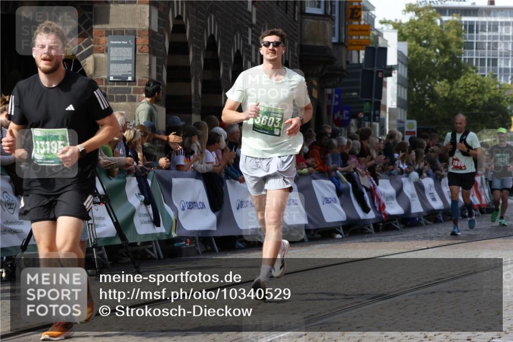 13.09.2026 - 21. swb-Marathon Bremen Strokosch-Dieckow http://msf.ph/oto/10340529 13.09.2026 13:26:25 Ziel 1896, 2062, 2666, 2708, 3248, 3516, 4067, 4476, 4723, 4724, 5558, 5701, 5854, 5906, 6605, 6886, 7638, 8361, 8592, 8635, 9266, 9794, 1368, 2779, 3526, 4077, 6375, 6548, 9260 meine-sportfotos.de