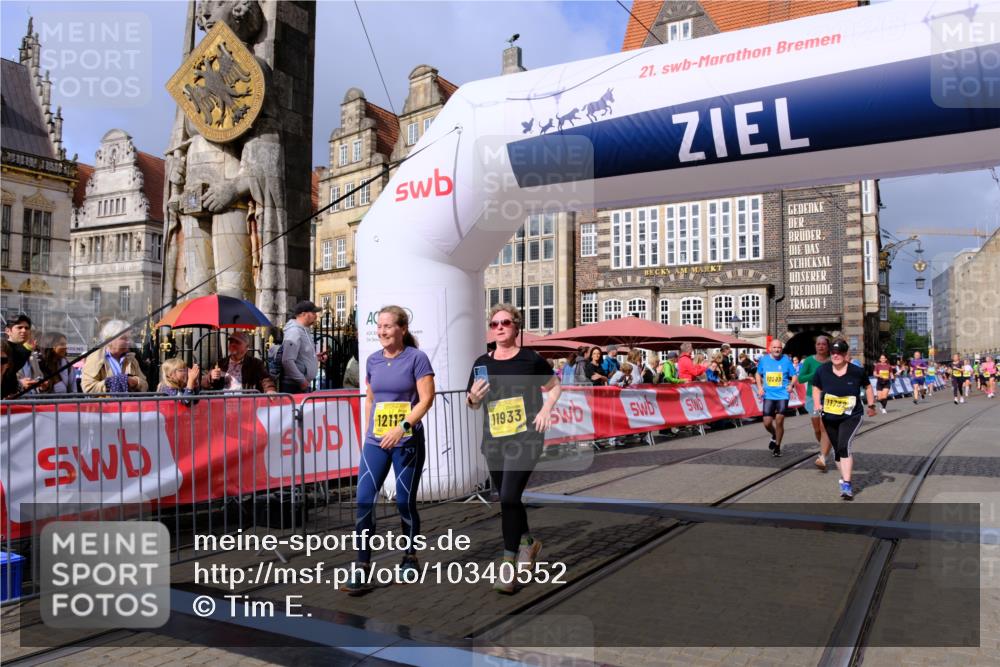 13.09.2026 - 21. swb-Marathon Bremen Tim E. http://msf.ph/oto/10340552 13.09.2026 11:10:28 Ziel 10299, 10362, 10751, 10963, 11382, 11725, 11732, 11933, 12117, 12207, 12293 meine-sportfotos.de