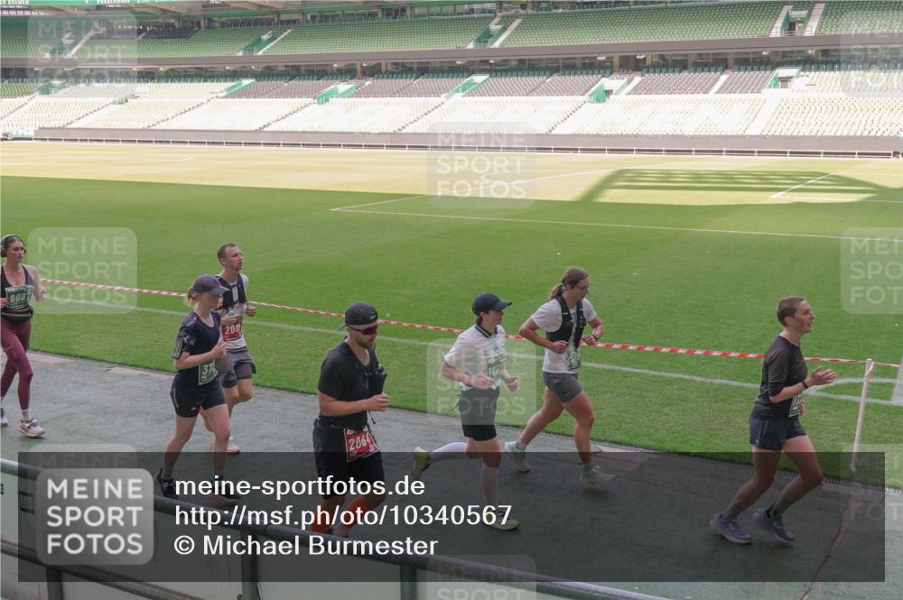 13.09.2026 - 21. swb-Marathon Bremen Michael Burmester http://msf.ph/oto/10340567 13.09.2026 13:21:20 Laufen im Stadion 128, 258, 351, 423, 441, 601, 620, 704, 782, 851, 1060, 1066, 1094, 1129, 1158, 1177, 1316, 1344, 1409, 1417, 1439, 1446, 1518, 1676, 1697, 1729, 1756, 1808, 1815, 1846, 2010, 2028, 2064, 2139, 2201, 2258, 2278, 2349, 2394, 2395, 2414, 2417, 2437, 2501, 2519, 2533, 2551, 2588, 2632, 2652, 2660, 2694, 2695, 2736, 2756, 2793, 2828, 2886, 2954, 2964, 2995, 3004, 3010, 3017, 3018, 3022, 3034, 3035, 3036, 3037, 3070, 3074, 3102, 3139, 3144, 3225, 3264, 3310 meine-sportfotos.de
