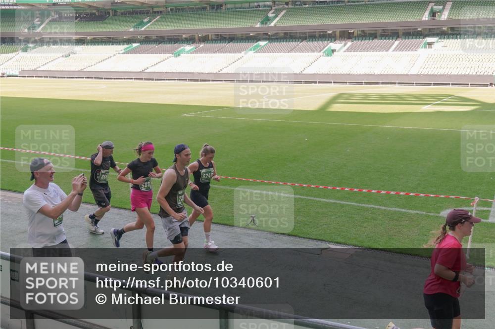 13.09.2026 - 21. swb-Marathon Bremen Michael Burmester http://msf.ph/oto/10340601 13.09.2026 13:21:28 Laufen im Stadion 128, 258, 343, 351, 423, 441, 601, 620, 704, 782, 851, 1060, 1094, 1129, 1158, 1177, 1316, 1344, 1409, 1417, 1439, 1446, 1518, 1669, 1676, 1697, 1729, 1756, 1808, 1815, 1846, 2010, 2064, 2139, 2201, 2258, 2278, 2290, 2349, 2394, 2395, 2414, 2417, 2437, 2501, 2519, 2533, 2551, 2588, 2619, 2632, 2652, 2660, 2694, 2695, 2736, 2793, 2828, 2886, 2954, 2964, 2995, 3004, 3010, 3017, 3018, 3022, 3034, 3035, 3036, 3037, 3070, 3074, 3102, 3139, 3144, 3225, 3264, 3310, 3682 meine-sportfotos.de
