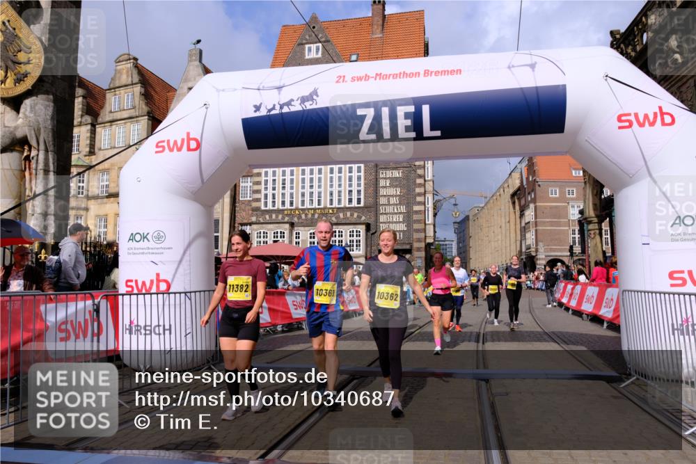 13.09.2026 - 21. swb-Marathon Bremen Tim E. http://msf.ph/oto/10340687 13.09.2026 11:10:37 Ziel 10002, 10169, 10361, 10362, 10706, 10719, 10791, 10890, 10963, 11080, 11382, 11725, 11732, 11933, 11957, 11982, 12117, 12227, 12293, 12454, 12550 meine-sportfotos.de