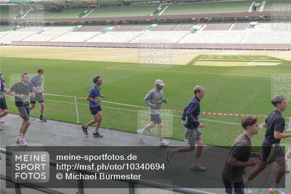 13.09.2026 - 21. swb-Marathon Bremen Michael Burmester http://msf.ph/oto/10340694 13.09.2026 13:21:39 Laufen im Stadion 128, 258, 343, 351, 423, 441, 601, 620, 704, 782, 851, 1060, 1094, 1158, 1177, 1316, 1344, 1409, 1417, 1439, 1446, 1518, 1657, 1669, 1676, 1697, 1729, 1808, 1846, 2010, 2064, 2139, 2201, 2258, 2278, 2290, 2349, 2394, 2395, 2414, 2417, 2437, 2501, 2519, 2551, 2588, 2619, 2632, 2652, 2660, 2685, 2711, 2736, 2793, 2828, 2886, 2954, 2964, 2995, 3004, 3010, 3017, 3018, 3022, 3034, 3035, 3036, 3037, 3070, 3074, 3102, 3139, 3144, 3225, 3264, 3351, 3682, 3784, 1506 meine-sportfotos.de