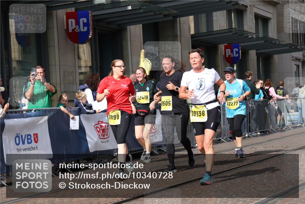 13.09.2026 - 21. swb-Marathon Bremen Strokosch-Dieckow http://msf.ph/oto/10340728 13.09.2026 11:07:19 Ziel 10138, 10279, 10280, 10363, 10364, 10501, 10505, 10580, 10595, 10661, 10695, 10830, 10871, 10907, 10935, 10937, 11037, 11223, 11417, 11515, 11643, 11767, 11865, 11899, 11924, 11934, 12097, 12167, 12168, 12194, 12210, 12277, 12307, 12419, 12509, 10156, 10205, 10360, 10488, 10748, 11100, 11123, 11246, 11257, 11393, 11417, 11439, 11600, 11684, 11696, 11759, 11822, 11823, 11865, 11917, 12020, 12173, 12255, 12266 meine-sportfotos.de