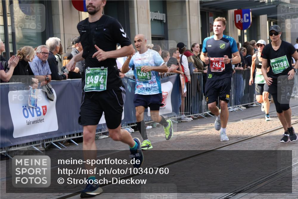 13.09.2026 - 21. swb-Marathon Bremen Strokosch-Dieckow http://msf.ph/oto/10340760 13.09.2026 13:27:27 Ziel 323, 440, 488, 534, 762, 857, 1006, 1456, 1932, 2668, 2686, 3013, 3135, 3460, 3521, 3576, 3970, 4106, 4133, 4265, 4421, 4496, 4593, 4744, 5081, 5462, 5557, 6067, 6468, 6522, 7042, 7138, 7358, 8188, 8351, 9067, 9145, 9494, 9727, 13198, 242, 593, 940, 1373, 1574, 2345, 2454, 3273, 3385, 3496, 4121, 4558, 5220, 5290, 5358, 5616, 6071, 6288, 6306, 6776, 7110, 7849, 8219, 9159, 9343, 9760, 10112, 10113, 13147 meine-sportfotos.de