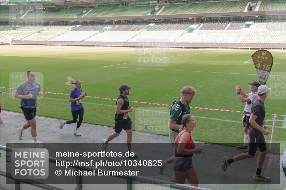 13.09.2026 - 21. swb-Marathon Bremen Michael Burmester http://msf.ph/oto/10340825 13.09.2026 13:21:54 Laufen im Stadion 128, 160, 211, 258, 343, 351, 423, 441, 571, 601, 620, 704, 782, 851, 1060, 1094, 1157, 1158, 1177, 1259, 1316, 1344, 1417, 1439, 1518, 1657, 1669, 1676, 1729, 1808, 1846, 1883, 2139, 2201, 2258, 2278, 2290, 2394, 2395, 2414, 2417, 2437, 2504, 2519, 2551, 2588, 2619, 2632, 2652, 2660, 2685, 2711, 2736, 2793, 2828, 2886, 2954, 2964, 2995, 3004, 3010, 3022, 3034, 3070, 3074, 3102, 3144, 3225, 3351, 3682, 3784, 4020, 4431, 4584, 1506 meine-sportfotos.de