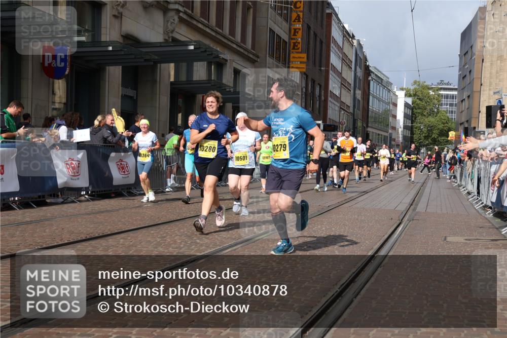 13.09.2026 - 21. swb-Marathon Bremen Strokosch-Dieckow http://msf.ph/oto/10340878 13.09.2026 11:07:24 Ziel 10138, 10279, 10280, 10363, 10364, 10501, 10505, 10580, 10595, 10661, 10674, 10830, 10871, 10907, 10935, 10937, 11037, 11223, 11515, 11643, 11899, 11924, 11934, 12024, 12097, 12167, 12168, 12194, 12277, 12307, 12419, 12509, 12511, 12512, 10156, 10205, 10360, 10488, 10695, 10748, 11100, 11123, 11246, 11393, 11417, 11439, 11600, 11684, 11696, 11759, 11767, 11822, 11823, 11865, 11917, 12020, 12173, 12210, 12255, 12266 meine-sportfotos.de
