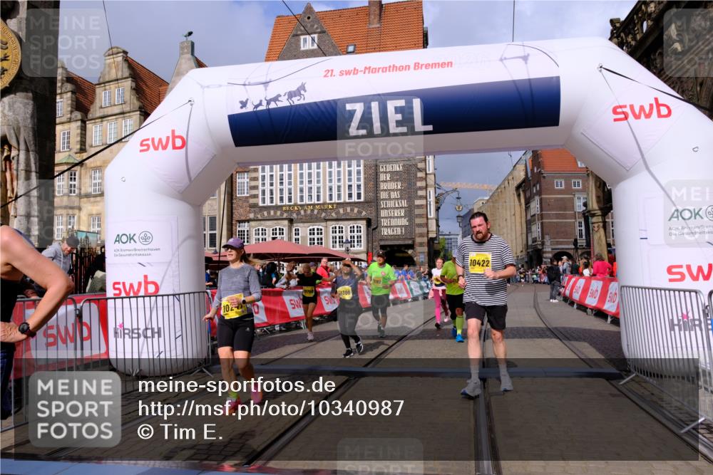 13.09.2026 - 21. swb-Marathon Bremen Tim E. http://msf.ph/oto/10340987 13.09.2026 11:10:49 Ziel 10002, 10169, 10247, 10361, 10422, 10706, 10719, 10768, 10791, 10890, 11080, 11283, 11298, 11300, 11309, 11583, 11736, 11957, 11982, 12183, 12227, 12454, 12550 meine-sportfotos.de