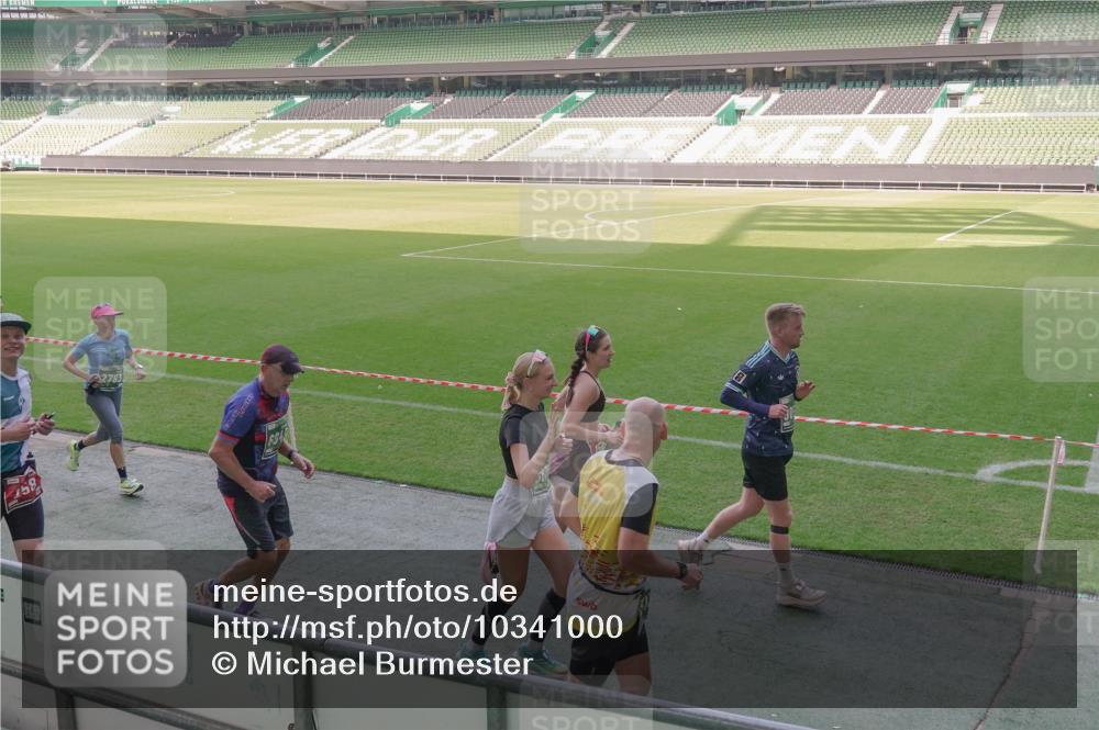 13.09.2026 - 21. swb-Marathon Bremen Michael Burmester http://msf.ph/oto/10341000 13.09.2026 13:22:15 Laufen im Stadion 128, 160, 211, 258, 343, 351, 423, 441, 571, 601, 620, 782, 851, 892, 1060, 1094, 1157, 1158, 1177, 1178, 1259, 1316, 1344, 1417, 1518, 1657, 1669, 1676, 1691, 1729, 1746, 1788, 1808, 1883, 2139, 2201, 2213, 2258, 2290, 2414, 2475, 2504, 2526, 2551, 2619, 2632, 2652, 2660, 2685, 2711, 2736, 2828, 2954, 2964, 2995, 3010, 3022, 3034, 3070, 3074, 3144, 3225, 3347, 3351, 3505, 3530, 3682, 3784, 4020, 4054, 4406, 4407, 4431, 4584, 1506 meine-sportfotos.de