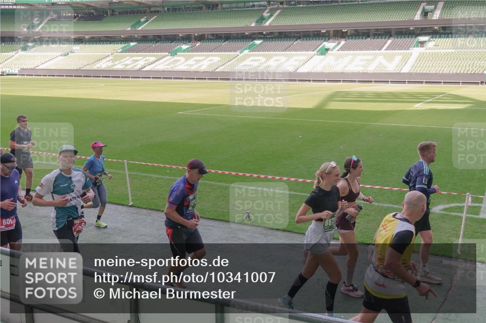 13.09.2026 - 21. swb-Marathon Bremen Michael Burmester http://msf.ph/oto/10341007 13.09.2026 13:22:15 Laufen im Stadion 128, 160, 211, 258, 343, 351, 423, 441, 571, 601, 620, 782, 851, 892, 1060, 1094, 1157, 1158, 1177, 1178, 1259, 1316, 1344, 1417, 1518, 1657, 1669, 1676, 1691, 1729, 1746, 1788, 1808, 1883, 2139, 2201, 2213, 2258, 2290, 2414, 2475, 2504, 2526, 2551, 2619, 2632, 2652, 2660, 2685, 2711, 2736, 2828, 2954, 2964, 2995, 3010, 3022, 3034, 3070, 3074, 3144, 3225, 3347, 3351, 3505, 3530, 3682, 3784, 4020, 4054, 4406, 4407, 4431, 4584, 1506 meine-sportfotos.de