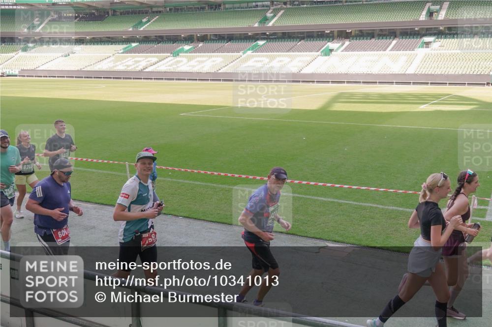 13.09.2026 - 21. swb-Marathon Bremen Michael Burmester http://msf.ph/oto/10341013 13.09.2026 13:22:16 Laufen im Stadion 128, 160, 211, 258, 343, 351, 423, 441, 571, 601, 620, 782, 851, 892, 1060, 1094, 1157, 1158, 1177, 1178, 1259, 1316, 1344, 1417, 1518, 1657, 1669, 1676, 1691, 1729, 1746, 1788, 1808, 1883, 2201, 2213, 2258, 2290, 2414, 2475, 2504, 2526, 2551, 2619, 2632, 2652, 2660, 2685, 2711, 2736, 2828, 2954, 2964, 2995, 3010, 3022, 3034, 3070, 3074, 3144, 3225, 3347, 3351, 3505, 3530, 3682, 3784, 4020, 4054, 4406, 4407, 4431, 4584, 1506 meine-sportfotos.de