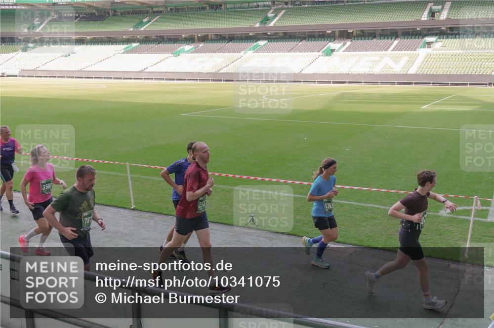 13.09.2026 - 21. swb-Marathon Bremen Michael Burmester http://msf.ph/oto/10341075 13.09.2026 13:22:22 Laufen im Stadion 128, 160, 211, 258, 343, 351, 423, 441, 571, 601, 609, 620, 782, 851, 892, 1060, 1094, 1157, 1158, 1177, 1178, 1259, 1316, 1331, 1344, 1417, 1518, 1657, 1669, 1676, 1691, 1729, 1746, 1788, 1808, 1883, 2213, 2258, 2290, 2414, 2433, 2475, 2504, 2526, 2551, 2619, 2632, 2652, 2660, 2685, 2711, 2736, 2828, 2954, 2964, 2995, 3010, 3022, 3034, 3070, 3074, 3144, 3225, 3252, 3347, 3351, 3505, 3530, 3559, 3682, 3784, 4020, 4054, 4231, 4406, 4407, 4431, 4584, 1506 meine-sportfotos.de