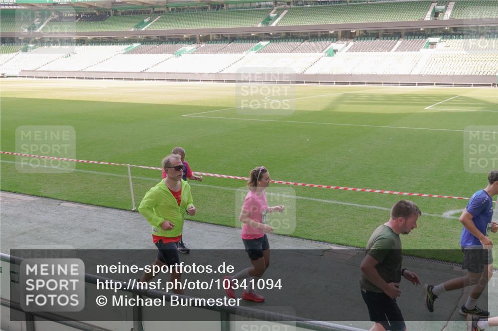 13.09.2026 - 21. swb-Marathon Bremen Michael Burmester http://msf.ph/oto/10341094 13.09.2026 13:22:24 Laufen im Stadion 128, 160, 211, 258, 343, 351, 423, 441, 571, 601, 609, 620, 708, 782, 851, 892, 1060, 1094, 1157, 1158, 1177, 1178, 1259, 1316, 1331, 1344, 1417, 1518, 1657, 1669, 1676, 1691, 1729, 1746, 1788, 1808, 1883, 2213, 2290, 2414, 2433, 2475, 2504, 2526, 2551, 2619, 2632, 2652, 2660, 2685, 2711, 2736, 2828, 2954, 2964, 2995, 3010, 3022, 3034, 3070, 3074, 3144, 3225, 3252, 3347, 3351, 3505, 3530, 3559, 3682, 3784, 4020, 4054, 4231, 4406, 4407, 4431, 4467, 4584, 1506 meine-sportfotos.de