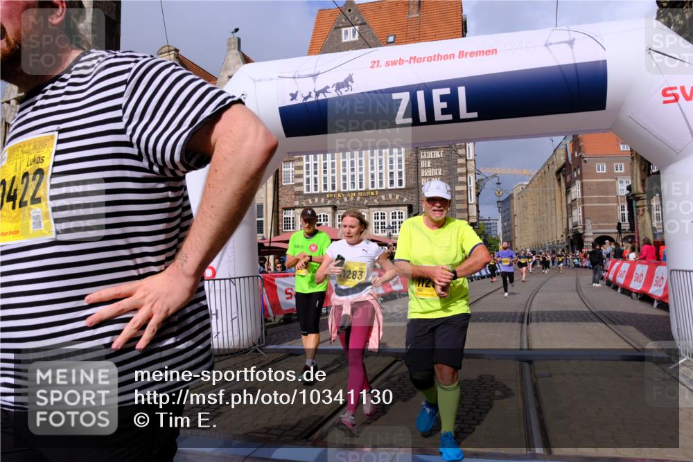 13.09.2026 - 21. swb-Marathon Bremen Tim E. http://msf.ph/oto/10341130 13.09.2026 11:10:52 Ziel 10002, 10169, 10247, 10422, 10719, 10768, 10791, 10890, 11047, 11283, 11298, 11300, 11309, 11583, 11736, 11846, 11957, 11982, 12183, 12227, 12454, 12550 meine-sportfotos.de