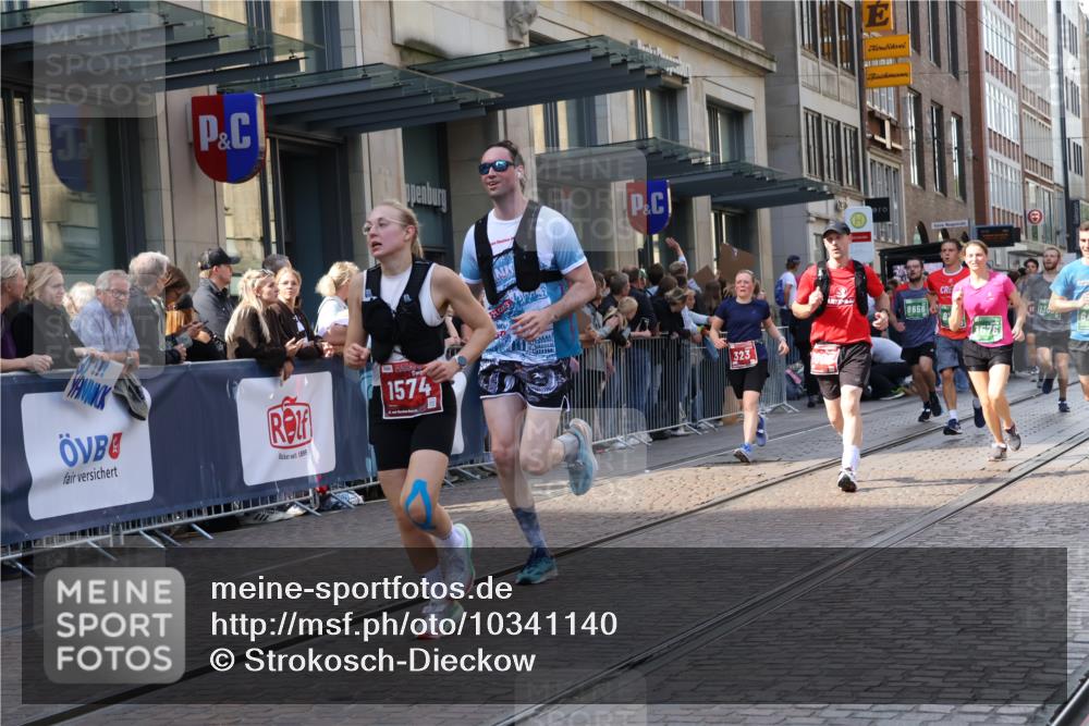 13.09.2026 - 21. swb-Marathon Bremen Strokosch-Dieckow http://msf.ph/oto/10341140 13.09.2026 13:27:40 Ziel 440, 488, 534, 762, 1343, 1456, 1932, 3135, 3480, 3576, 4106, 4133, 4265, 4744, 5462, 6468, 6522, 7042, 7138, 7358, 7926, 8188, 8351, 8656, 9067, 9145, 9167, 9168, 9494, 9881, 13069, 13198, 242, 323, 593, 857, 940, 1006, 1373, 1574, 1932, 2345, 2668, 2686, 3013, 3385, 3460, 3496, 3521, 3970, 4421, 4496, 4593, 5081, 5220, 5290, 5358, 5557, 5616, 6067, 6306, 7110, 7358, 9727, 13147 meine-sportfotos.de