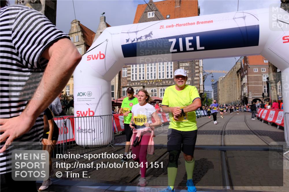 13.09.2026 - 21. swb-Marathon Bremen Tim E. http://msf.ph/oto/10341151 13.09.2026 11:10:52 Ziel 10002, 10169, 10247, 10422, 10719, 10768, 10791, 10890, 11047, 11283, 11298, 11300, 11309, 11583, 11736, 11846, 11957, 11982, 12183, 12227, 12454, 12550 meine-sportfotos.de