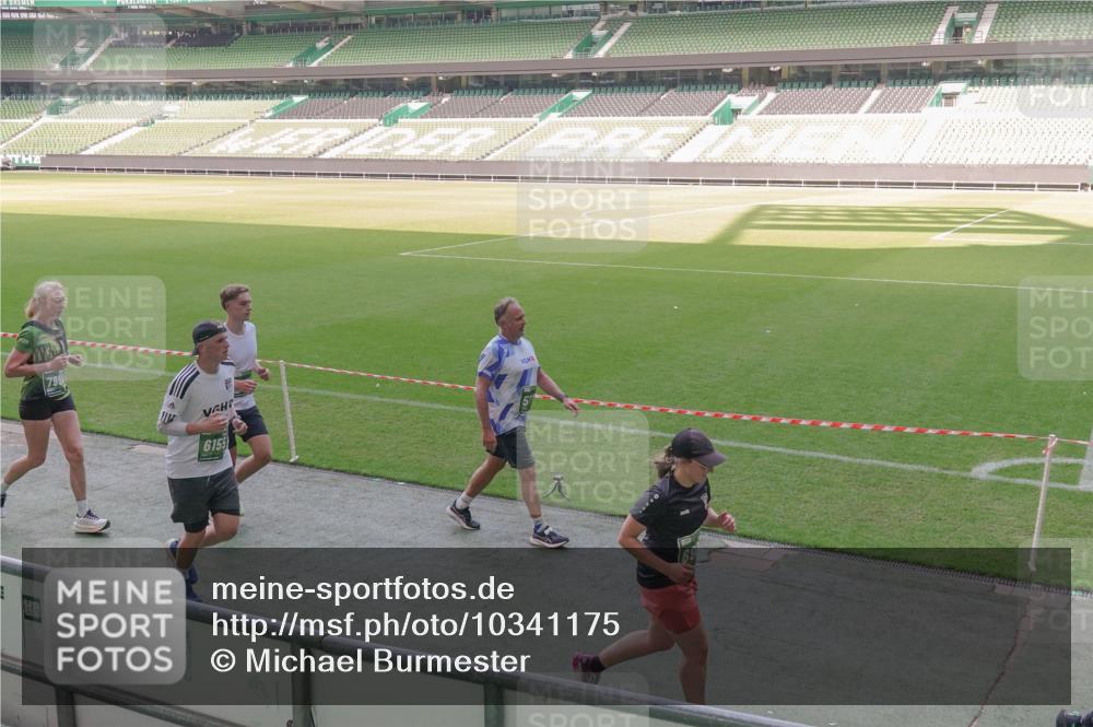 13.09.2026 - 21. swb-Marathon Bremen Michael Burmester http://msf.ph/oto/10341175 13.09.2026 13:22:34 Laufen im Stadion 128, 160, 211, 258, 343, 351, 423, 441, 533, 571, 601, 609, 708, 782, 851, 892, 1060, 1094, 1157, 1158, 1177, 1178, 1259, 1316, 1331, 1344, 1417, 1518, 1657, 1669, 1676, 1691, 1729, 1746, 1788, 1883, 2213, 2290, 2433, 2475, 2504, 2526, 2551, 2619, 2632, 2652, 2660, 2685, 2711, 2828, 2954, 2964, 2995, 3022, 3034, 3144, 3225, 3252, 3347, 3351, 3423, 3505, 3530, 3559, 3682, 3727, 3784, 3819, 4020, 4054, 4231, 4406, 4407, 4431, 4467, 4584, 1506 meine-sportfotos.de