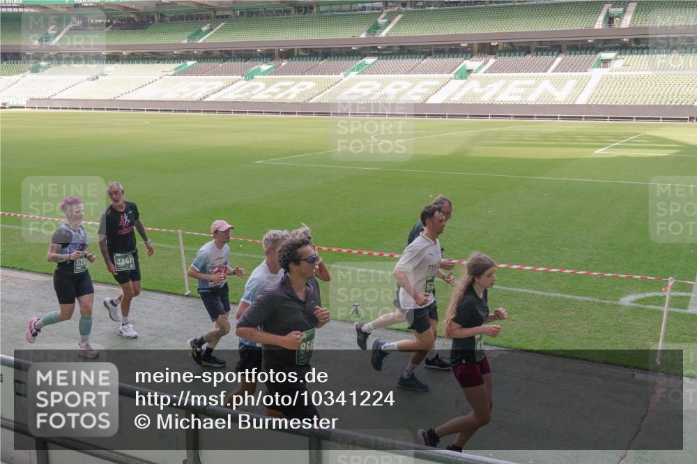 13.09.2026 - 21. swb-Marathon Bremen Michael Burmester http://msf.ph/oto/10341224 13.09.2026 13:22:41 Laufen im Stadion 128, 160, 211, 258, 343, 351, 423, 441, 533, 571, 601, 609, 708, 782, 851, 892, 1060, 1094, 1157, 1177, 1178, 1259, 1316, 1331, 1344, 1417, 1518, 1657, 1669, 1691, 1729, 1746, 1788, 1883, 2213, 2290, 2433, 2475, 2504, 2526, 2551, 2619, 2632, 2652, 2660, 2685, 2711, 2828, 2954, 2964, 2995, 3022, 3034, 3225, 3252, 3347, 3351, 3423, 3447, 3505, 3530, 3559, 3682, 3727, 3770, 3784, 3819, 4020, 4054, 4231, 4406, 4407, 4431, 4466, 4467, 4584, 1506 meine-sportfotos.de