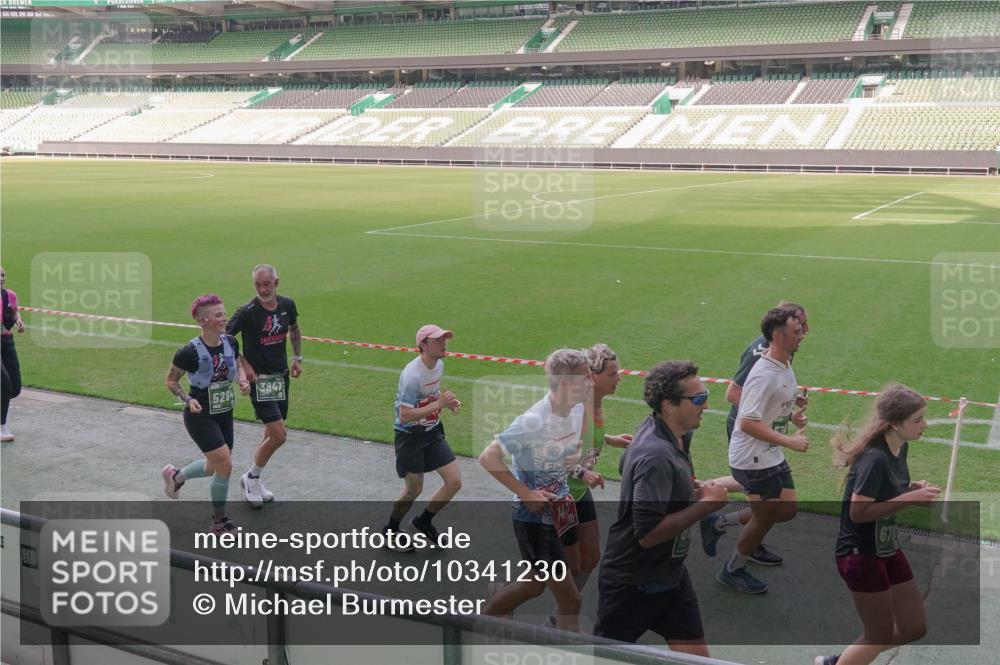 13.09.2026 - 21. swb-Marathon Bremen Michael Burmester http://msf.ph/oto/10341230 13.09.2026 13:22:42 Laufen im Stadion 128, 160, 211, 258, 343, 351, 423, 441, 533, 571, 601, 609, 708, 782, 851, 892, 1060, 1094, 1157, 1177, 1178, 1259, 1316, 1331, 1344, 1417, 1518, 1657, 1669, 1691, 1729, 1746, 1788, 1883, 2213, 2290, 2433, 2475, 2504, 2526, 2551, 2619, 2632, 2652, 2660, 2685, 2711, 2828, 2954, 2964, 2995, 3022, 3034, 3225, 3252, 3347, 3351, 3423, 3447, 3505, 3530, 3559, 3682, 3727, 3770, 3784, 3819, 4020, 4054, 4231, 4406, 4407, 4431, 4466, 4467, 4584, 1506 meine-sportfotos.de