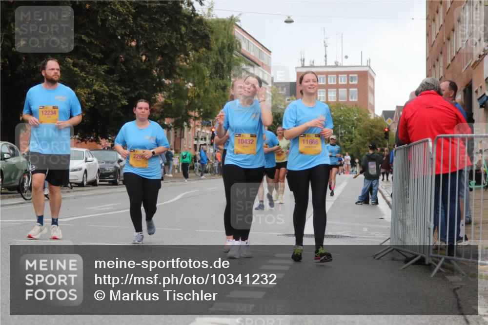 13.09.2026 - Kiel Lauf Markus Tischler http://msf.ph/oto/10341232 13.09.2026 11:10:23 Fleethörn 12234, 2290, 10432, 11666 meine-sportfotos.de