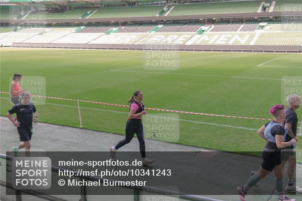 13.09.2026 - 21. swb-Marathon Bremen Michael Burmester http://msf.ph/oto/10341243 13.09.2026 13:22:43 Laufen im Stadion 128, 160, 211, 258, 343, 351, 423, 441, 533, 571, 601, 609, 708, 782, 851, 892, 1060, 1094, 1157, 1177, 1178, 1259, 1316, 1331, 1344, 1417, 1518, 1657, 1669, 1691, 1729, 1746, 1788, 1883, 2213, 2290, 2433, 2475, 2504, 2526, 2551, 2619, 2632, 2652, 2660, 2685, 2711, 2828, 2954, 2964, 2995, 3022, 3034, 3225, 3252, 3347, 3351, 3423, 3447, 3505, 3530, 3559, 3682, 3727, 3770, 3784, 3819, 4020, 4054, 4231, 4406, 4407, 4431, 4466, 4467, 4584, 1506 meine-sportfotos.de
