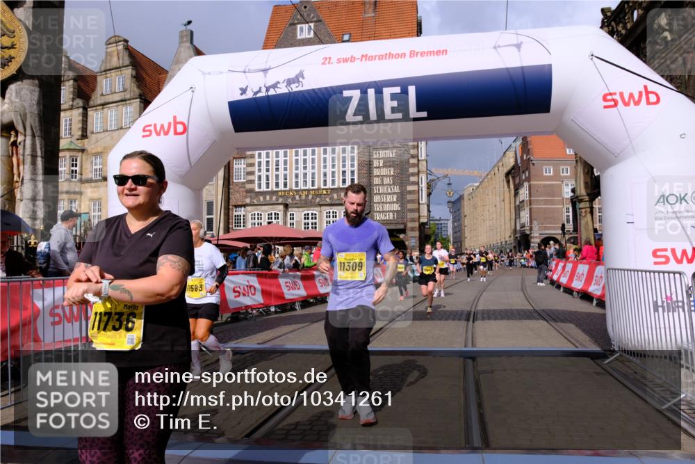 13.09.2026 - 21. swb-Marathon Bremen Tim E. http://msf.ph/oto/10341261 13.09.2026 11:10:56 Ziel 10002, 10247, 10422, 10461, 10462, 10719, 10768, 10791, 10911, 11047, 11283, 11298, 11300, 11309, 11327, 11513, 11583, 11736, 11846, 12183, 12227, 12454 meine-sportfotos.de