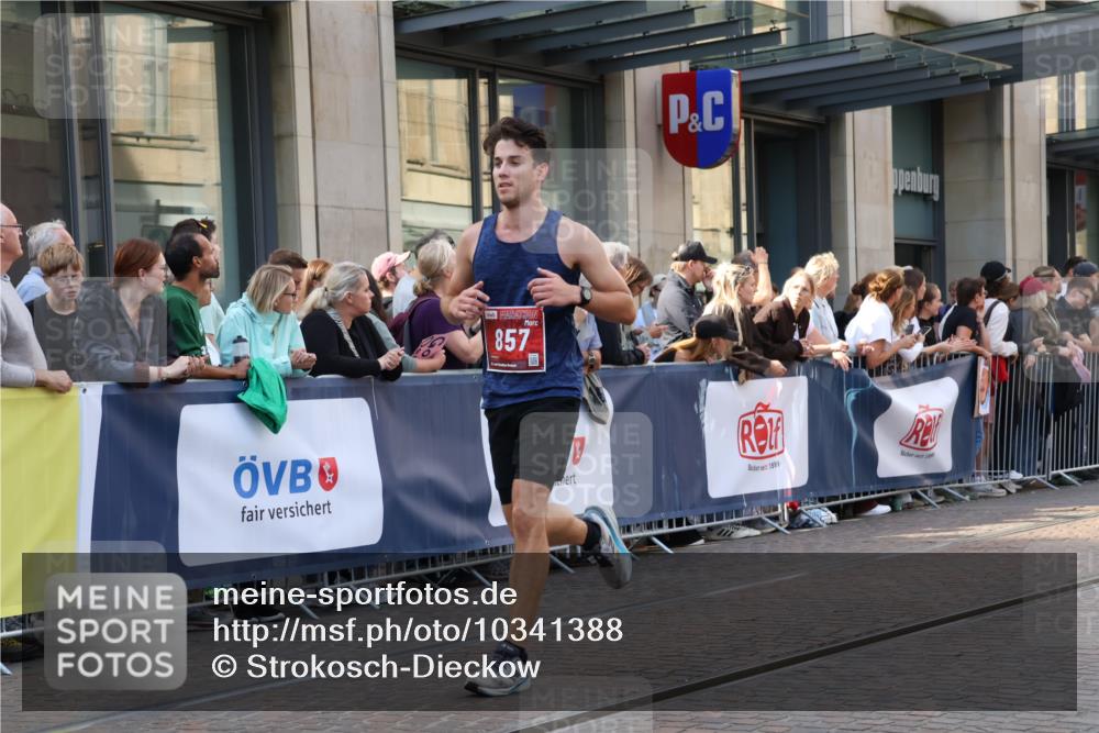 13.09.2026 - 21. swb-Marathon Bremen Strokosch-Dieckow http://msf.ph/oto/10341388 13.09.2026 13:27:48 Ziel 488, 1343, 1456, 1460, 2977, 3114, 3334, 3480, 3576, 4265, 4506, 5250, 5360, 5462, 5889, 6182, 6468, 7926, 8188, 8656, 9067, 9145, 9167, 9168, 9543, 9738, 9881, 13069, 323, 440, 534, 762, 857, 940, 1006, 1373, 1574, 1932, 2345, 2668, 2686, 3013, 3135, 3460, 3521, 3576, 3970, 4106, 4133, 4265, 4421, 4496, 4593, 4744, 5081, 5220, 5290, 5557, 6067, 6468, 6522, 7042, 7110, 7138, 7358, 8351, 9494, 9727, 13198 meine-sportfotos.de