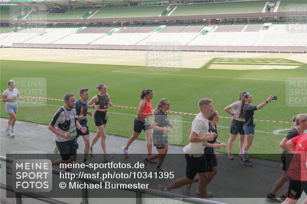13.09.2026 - 21. swb-Marathon Bremen Michael Burmester http://msf.ph/oto/10341395 13.09.2026 13:23:08 Laufen im Stadion 128, 137, 160, 182, 211, 324, 343, 351, 434, 533, 571, 609, 708, 721, 851, 892, 1157, 1178, 1259, 1331, 1344, 1417, 1597, 1598, 1657, 1669, 1691, 1729, 1746, 1788, 1883, 2213, 2286, 2290, 2433, 2445, 2475, 2495, 2503, 2504, 2526, 2619, 2632, 2652, 2660, 2685, 2711, 2768, 2936, 2964, 2968, 3252, 3282, 3288, 3289, 3292, 3347, 3351, 3364, 3395, 3423, 3447, 3505, 3530, 3559, 3682, 3727, 3770, 3784, 3819, 4020, 4054, 4231, 4406, 4407, 4431, 4466, 4467, 4584, 1506 meine-sportfotos.de