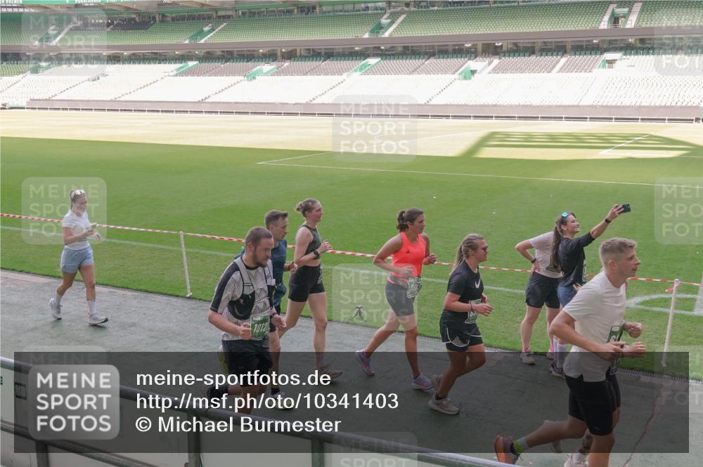 13.09.2026 - 21. swb-Marathon Bremen Michael Burmester http://msf.ph/oto/10341403 13.09.2026 13:23:08 Laufen im Stadion 128, 137, 160, 182, 211, 324, 343, 351, 434, 533, 571, 609, 708, 721, 851, 892, 1157, 1178, 1259, 1331, 1344, 1417, 1597, 1598, 1657, 1669, 1691, 1729, 1746, 1788, 1883, 2213, 2286, 2290, 2433, 2445, 2475, 2495, 2503, 2504, 2526, 2619, 2632, 2652, 2660, 2685, 2711, 2768, 2936, 2964, 2968, 3252, 3282, 3288, 3289, 3292, 3347, 3351, 3364, 3395, 3423, 3447, 3505, 3530, 3559, 3682, 3727, 3770, 3784, 3819, 4020, 4054, 4231, 4406, 4407, 4431, 4466, 4467, 4584, 1506 meine-sportfotos.de