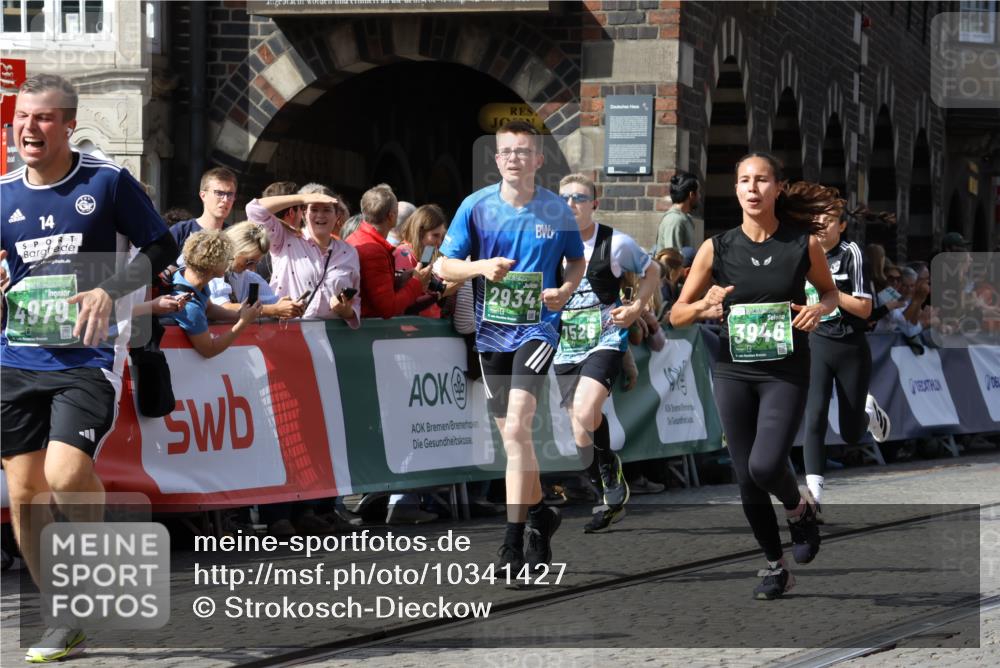 13.09.2026 - 21. swb-Marathon Bremen Strokosch-Dieckow http://msf.ph/oto/10341427 13.09.2026 13:31:59 Ziel 310, 922, 1600, 3115, 3239, 3244, 3278, 3858, 3859, 3989, 4164, 4258, 4273, 4692, 4889, 4998, 5158, 5363, 5426, 5899, 6039, 6062, 6100, 6193, 6213, 6354, 6581, 6602, 6971, 7032, 7260, 7608, 7941, 7964, 8042, 8078, 8166, 8205, 8206, 8239, 8364, 8495, 8522, 9033, 9155, 9188, 9293, 9568, 9903, 9914, 13151, 13231, 2310, 2934, 4566, 4797, 5628, 6116, 6258, 6475, 6875, 7182, 7526, 7818, 9394, 9640, 13182 meine-sportfotos.de