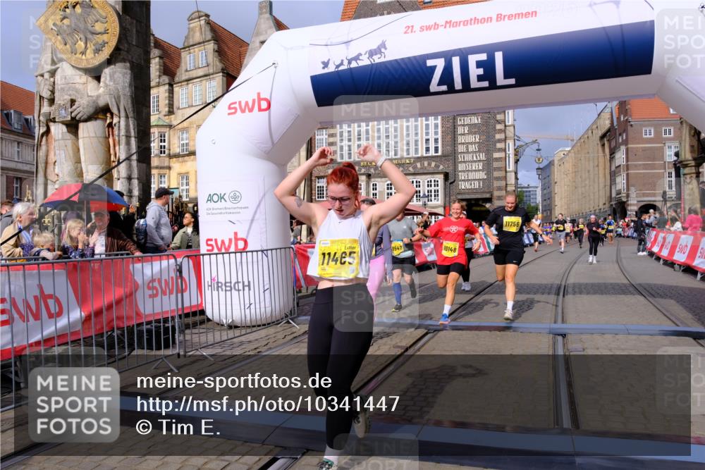 13.09.2026 - 21. swb-Marathon Bremen Tim E. http://msf.ph/oto/10341447 13.09.2026 11:11:08 Ziel 10148, 10163, 10461, 10462, 10547, 10653, 10792, 10841, 10911, 11043, 11047, 11237, 11309, 11327, 11335, 11465, 11513, 11583, 11756, 11846, 11993 meine-sportfotos.de